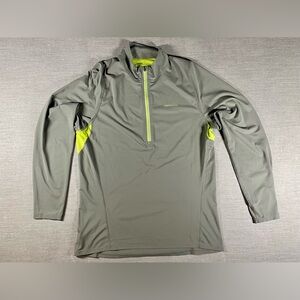 Patagonia Men's 1/4 Zip Performance Pullover
Lightweight Base Layer Large